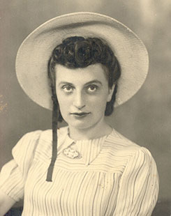 Wife Maria, Kolomea 1943